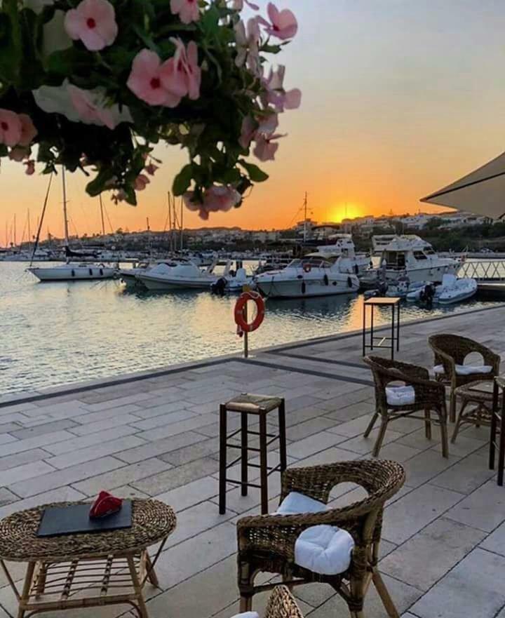 Molo Di Levante - Rent Apartment Marina di Ragusa Exterior photo